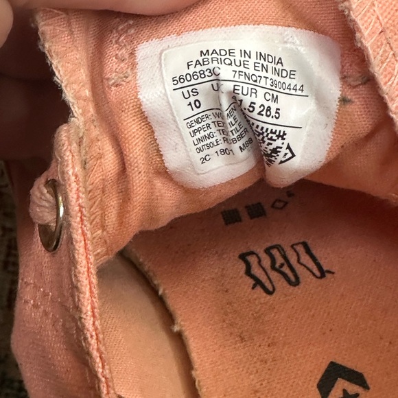 Converse Women's Coral Canvas Sneakers - Picture 4 of 4